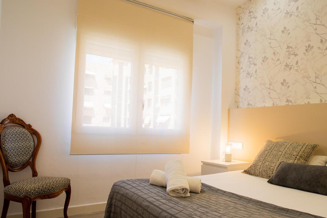 Florit Flats - Cabanyal 3 Bedroom Wifi Ac Terrace Beach Penthouse Valencia Buitenkant foto